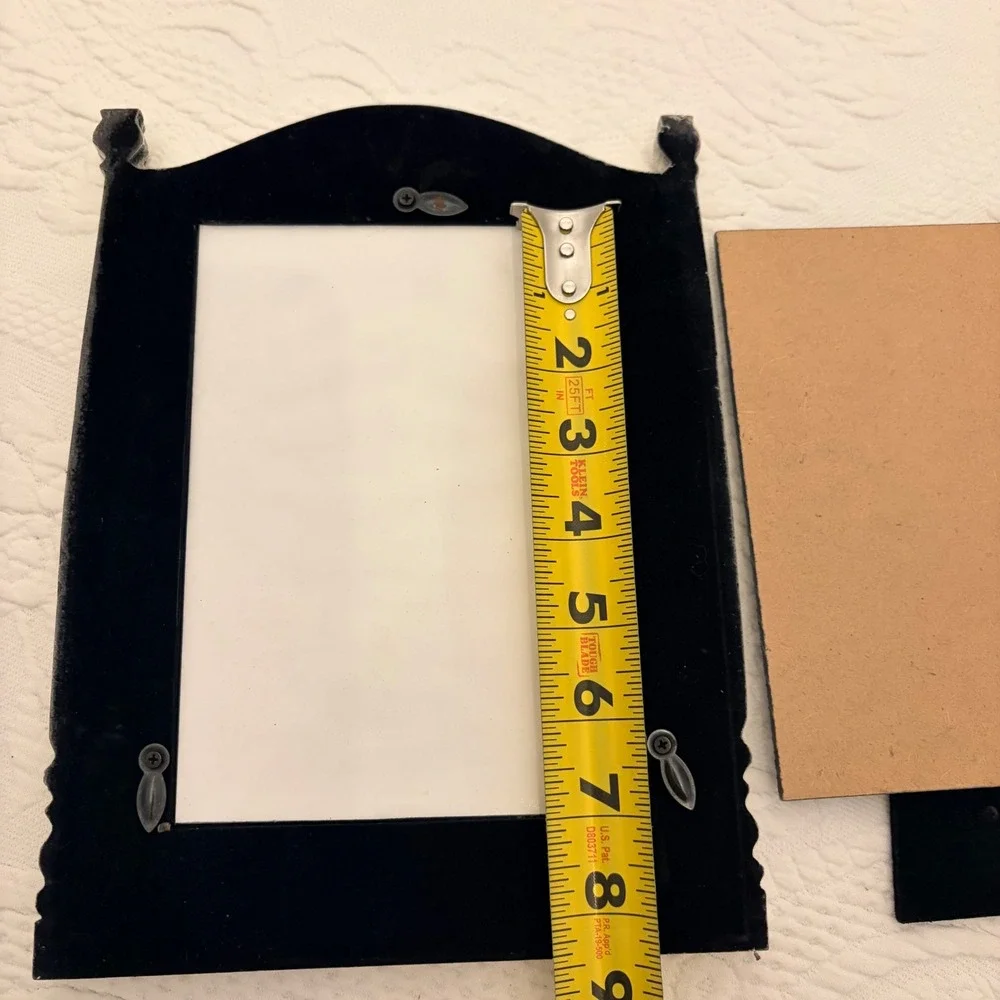 DesignStyles White Distressed Wood 5x7 Photo Frame Spindle Farmhouse Cottage